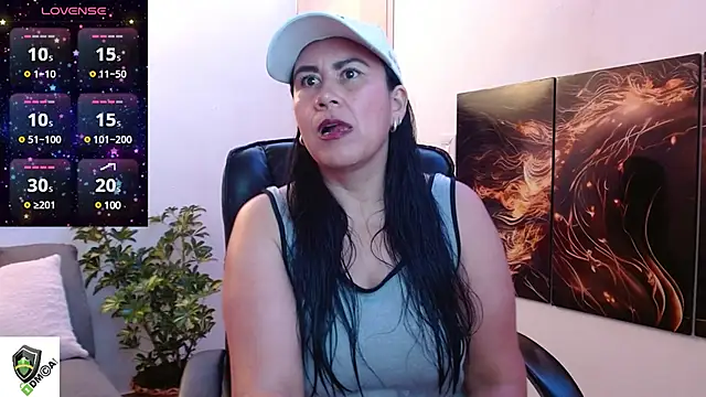 Snapshot of amalia_brunette chatting on 03-03-25, 10:52 amalia brunette online show from 03-03-25, 10:52