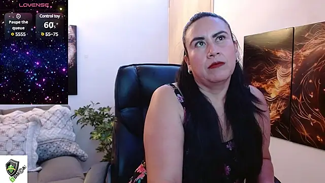 Snapshot of amalia_brunette chatting on 03-15-25, 10:44 amalia brunette online show from 03-15-25, 10:44