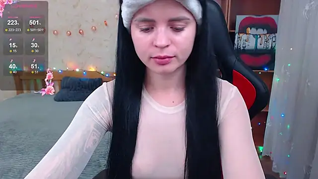 JuicyJess online show from 12-16-25, 07:41