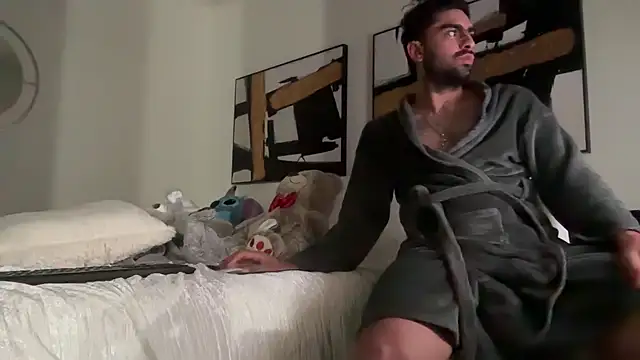 Snapshot of Carlos-195- chatting on 10-26-25, 12:16 Carlos-195- online show from 10-26-25, 12:16