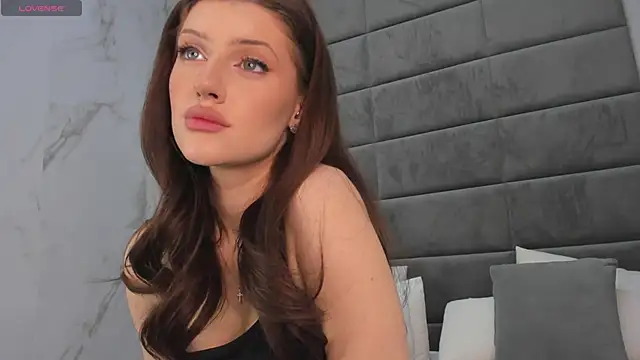 Skinny Alice online show from 10-06-25, 01:25