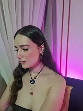 Snapshot of Kate_Amaretto_ chatting on 05-17-26, 02:09 Kate Amaretto online show from 05-17-26, 02:09