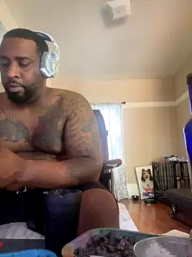 Snapshot of K1NGD916 chatting on 09-15-25, 07:47 K1NGD916 online show from 09-15-25, 07:47