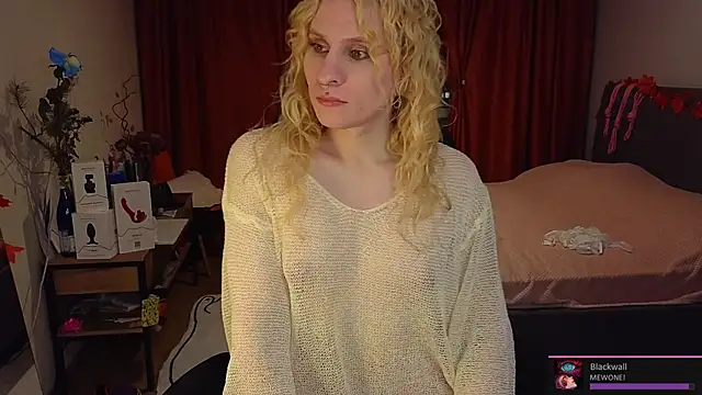 Snapshot of Lori_Myaf chatting on 12-19-24, 02:35 Lori Myaf online show from 12-19-24, 02:35