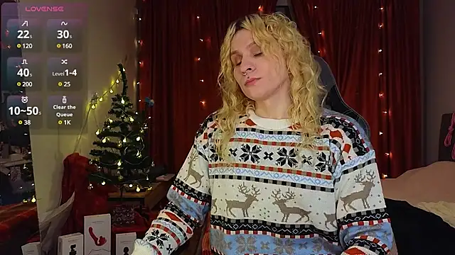 Snapshot of Lori_Myaf chatting on 12-26-24, 02:27 Lori Myaf online show from 12-26-24, 02:27