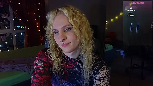 Snapshot of Lori_Myaf chatting on 02-22-25, 05:46 Lori Myaf online show from 02-22-25, 05:46