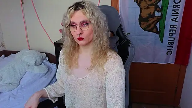 Snapshot of Lori_Myaf chatting on 03-05-26, 02:24 Lori Myaf online show from 03-05-26, 02:24