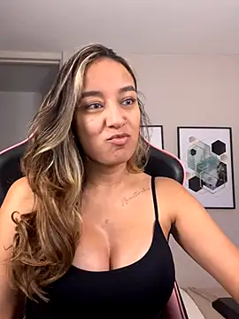 DianaHopson online show from 10-15-25, 01:28