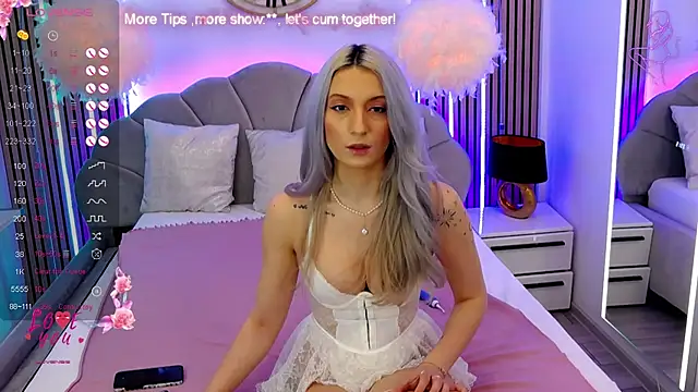 Snapshot of Ella_Charm chatting on 01-10-25, 06:49 Ella Charm online show from 01-10-25, 06:49