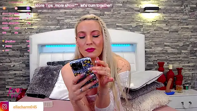 Snapshot of Ella_Charm chatting on 02-23-25, 02:18 Ella Charm online show from 02-23-25, 02:18