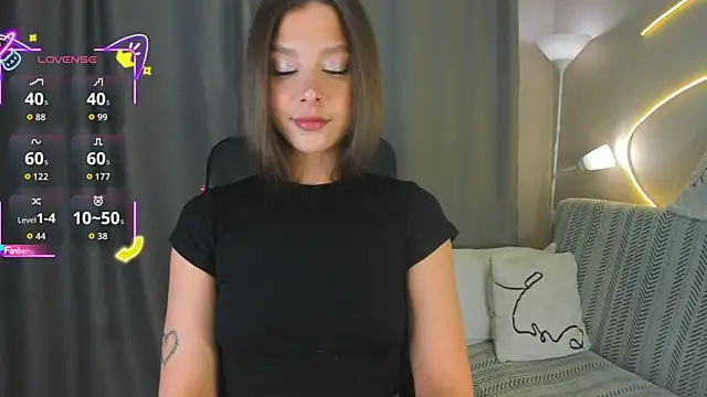 Snapshot of Alice_hailey_ chatting on 04-28-26, 08:03 Alice hailey online show from 04-28-26, 08:03