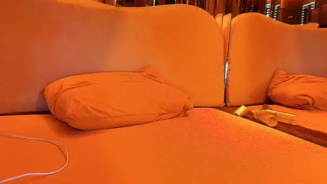 Snapshot of ROXYNL chatting on 10-03-25, 07:11 ROXYNL online show from 10-03-25, 07:11