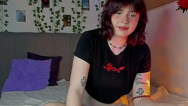 Snapshot of miss_Lizzy chatting on 02-04-25, 04:15 miss Lizzy online show from 02-04-25, 04:15