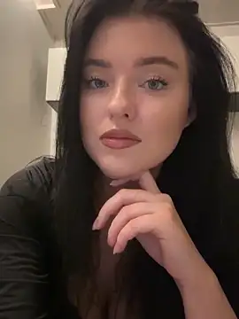 Angela Fosterr online show from 11-22-25, 03:33