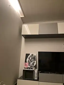 Angela Fosterr online show from 12-04-25, 07:11