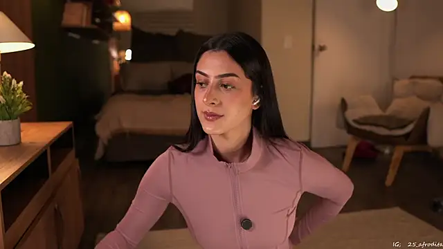 Snapshot of afrodita__25 chatting on 01-18-26, 01:42 afrodita 25 online show from 01-18-26, 01:42