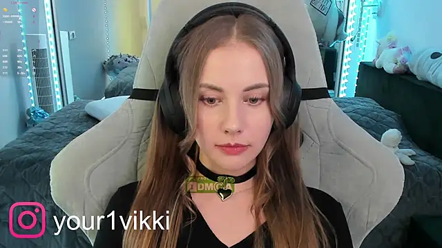 Vikki Cheese online show from 02-16-25, 04:42