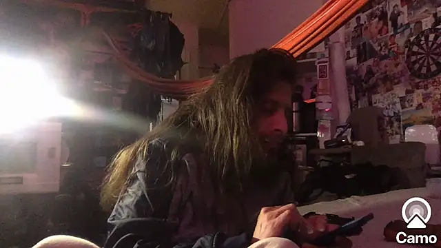 Snapshot of DownstairsSky chatting on 01-07-26, 09:50 DownstairsSky online show from 01-07-26, 09:50