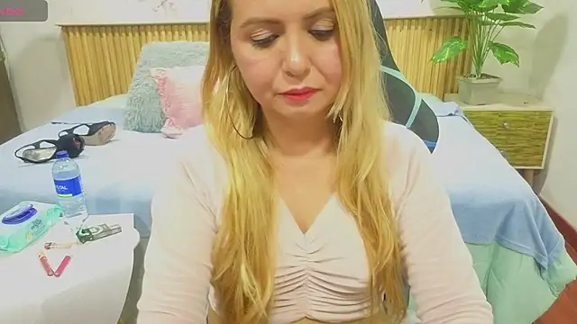 rose meyer online show from 12-15-25, 07:18