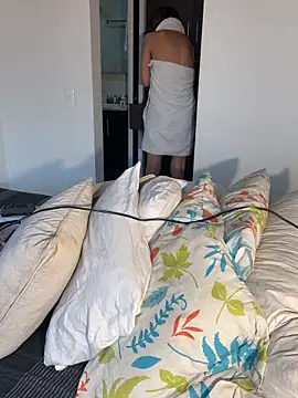 Ameellie online show from 01-28-25, 07:10