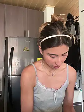 Ameellie online show from 02-02-25, 03:49