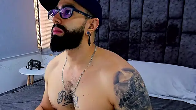 Zack Froone online show from 12-04-24, 03:21