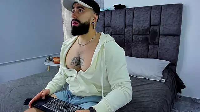 Zack Froone online show from 02-18-25, 01:44