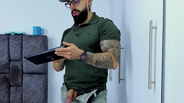 Zack Froone online show from 03-18-25, 06:59