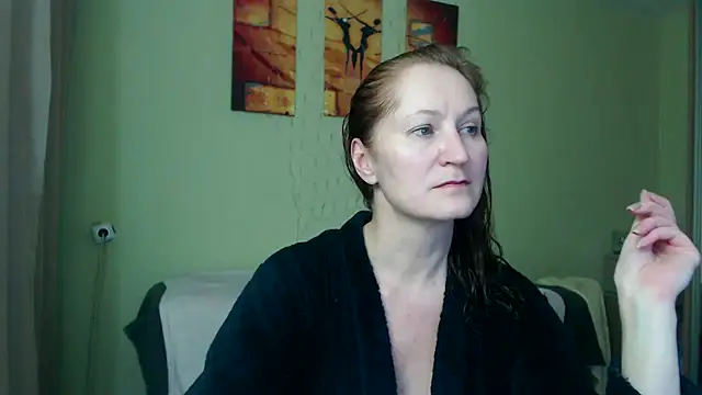 Snapshot of AmellyGrand chatting on 12-13-24, 02:05 AmellyGrand online show from 12-13-24, 02:05