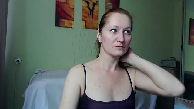 Snapshot of AmellyGrand chatting on 12-17-24, 09:50 AmellyGrand online show from 12-17-24, 09:50