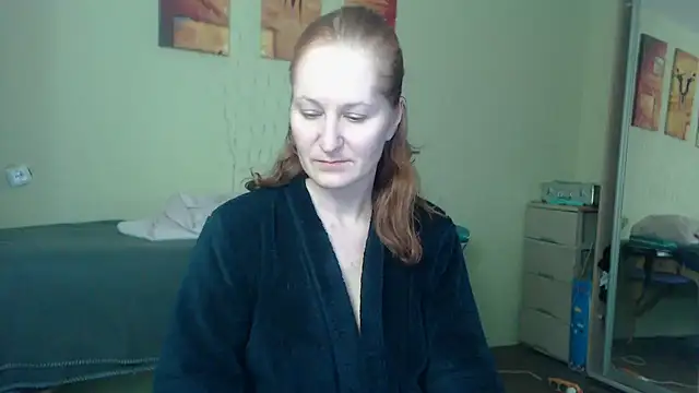 Snapshot of AmellyGrand chatting on 01-17-25, 04:26 AmellyGrand online show from 01-17-25, 04:26