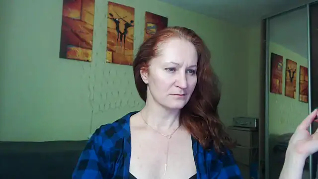 Snapshot of AmellyGrand chatting on 01-18-25, 02:33 AmellyGrand online show from 01-18-25, 02:33