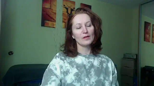 Snapshot of AmellyGrand chatting on 02-18-25, 03:32 AmellyGrand online show from 02-18-25, 03:32