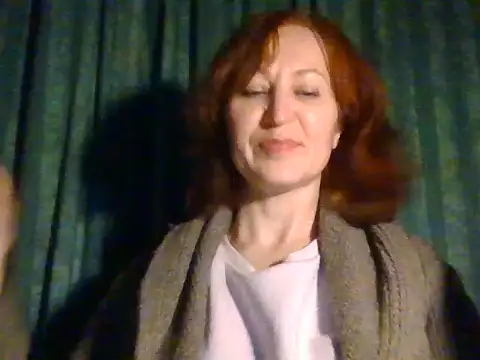 Snapshot of AmellyGrand chatting on 02-21-26, 11:39 AmellyGrand online show from 02-21-26, 11:39