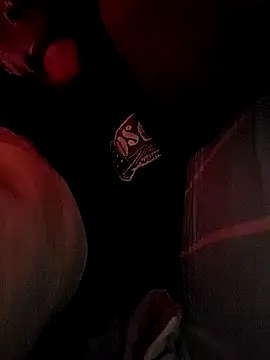 Snapshot of skiihot chatting on 03-12-25, 05:17 skiihot online show from 03-12-25, 05:17