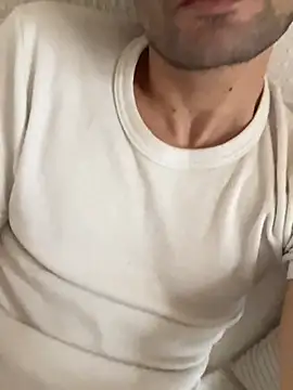 Snapshot of athenphysics chatting on 12-30-24, 10:53 athenphysics online show from 12-30-24, 10:53