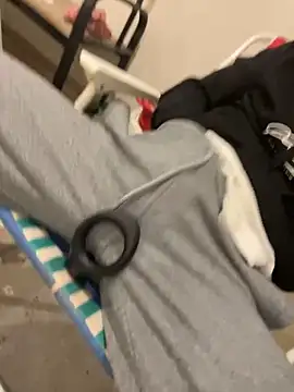 Snapshot of athenphysics chatting on 01-09-25, 08:33 athenphysics online show from 01-09-25, 08:33