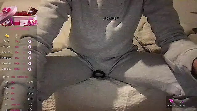 Snapshot of athenphysics chatting on 01-12-25, 04:40 athenphysics online show from 01-12-25, 04:40