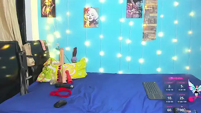 Snapshot of natacha_wolf chatting on 03-21-25, 11:34 natacha wolf online show from 03-21-25, 11:34