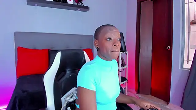 Coco Kiss online show from 11-15-25, 07:10