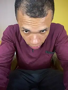 MoiseXxx 777 online show from 10-18-25, 06:48