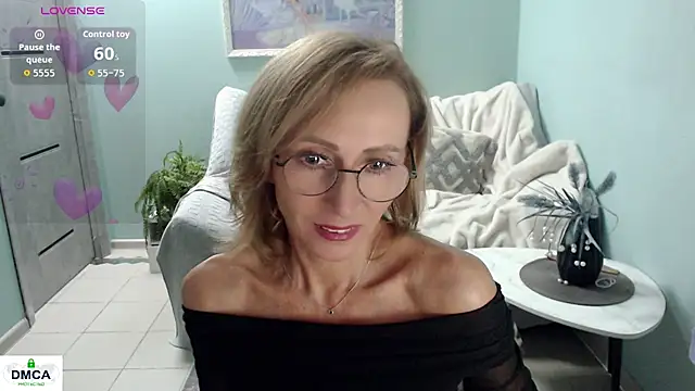 HornyMilf 777 online show from 07-18-26, 07:12