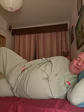 Snapshot of Russirayu chatting on 03-22-25, 10:59 Russirayu online show from 03-22-25, 10:59