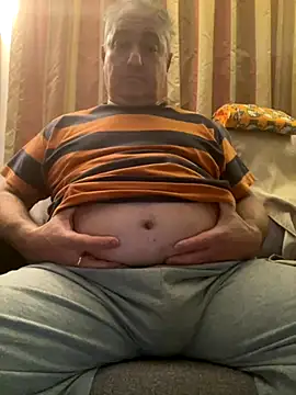 Snapshot of Russirayu chatting on 11-30-25, 10:58 Russirayu online show from 11-30-25, 10:58