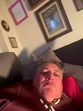 Snapshot of Russirayu chatting on 01-08-26, 03:14 Russirayu online show from 01-08-26, 03:14