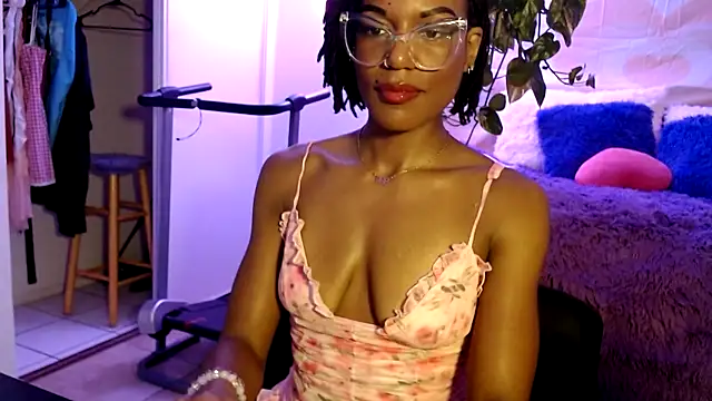 Snapshot of CocoSage chatting on 11-14-25, 09:35 CocoSage online show from 11-14-25, 09:35