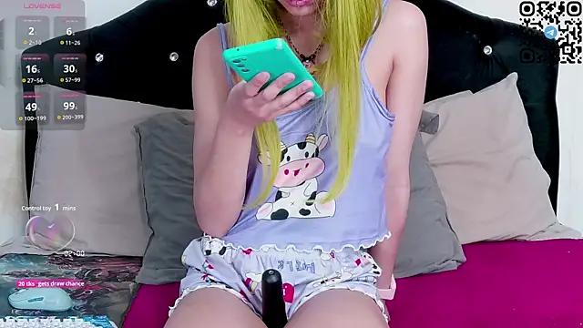 nonawhitemm online show from 11-25-25, 10:54