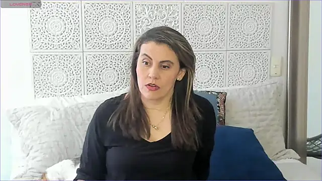 Snapshot of V_monse chatting on 02-27-25, 07:26 V monse online show from 02-27-25, 07:26