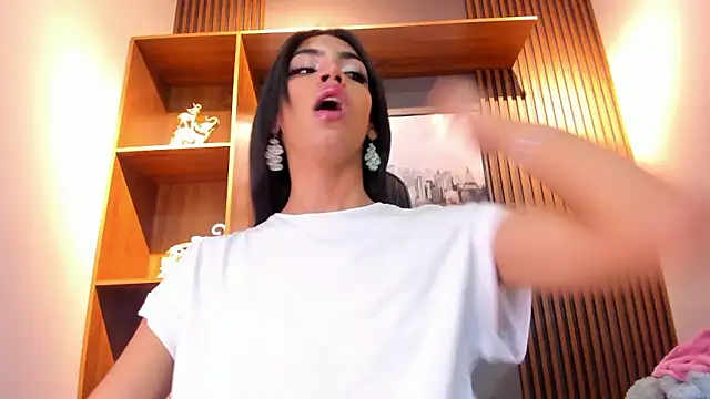 Alahia Rodriguez online show from 01-08-26, 01:13