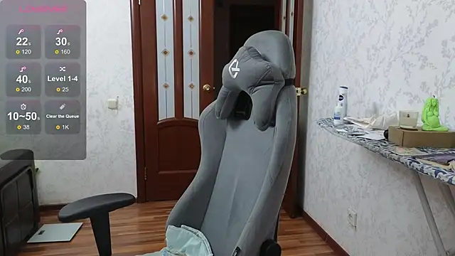 Snapshot of Nelly_Fischer chatting on 12-05-24, 04:20 Nelly Fischer online show from 12-05-24, 04:20